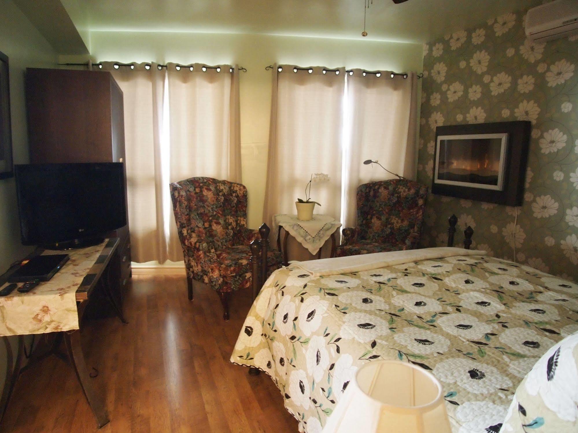 Our Valley View Bed & Breakfast Hampton Esterno foto